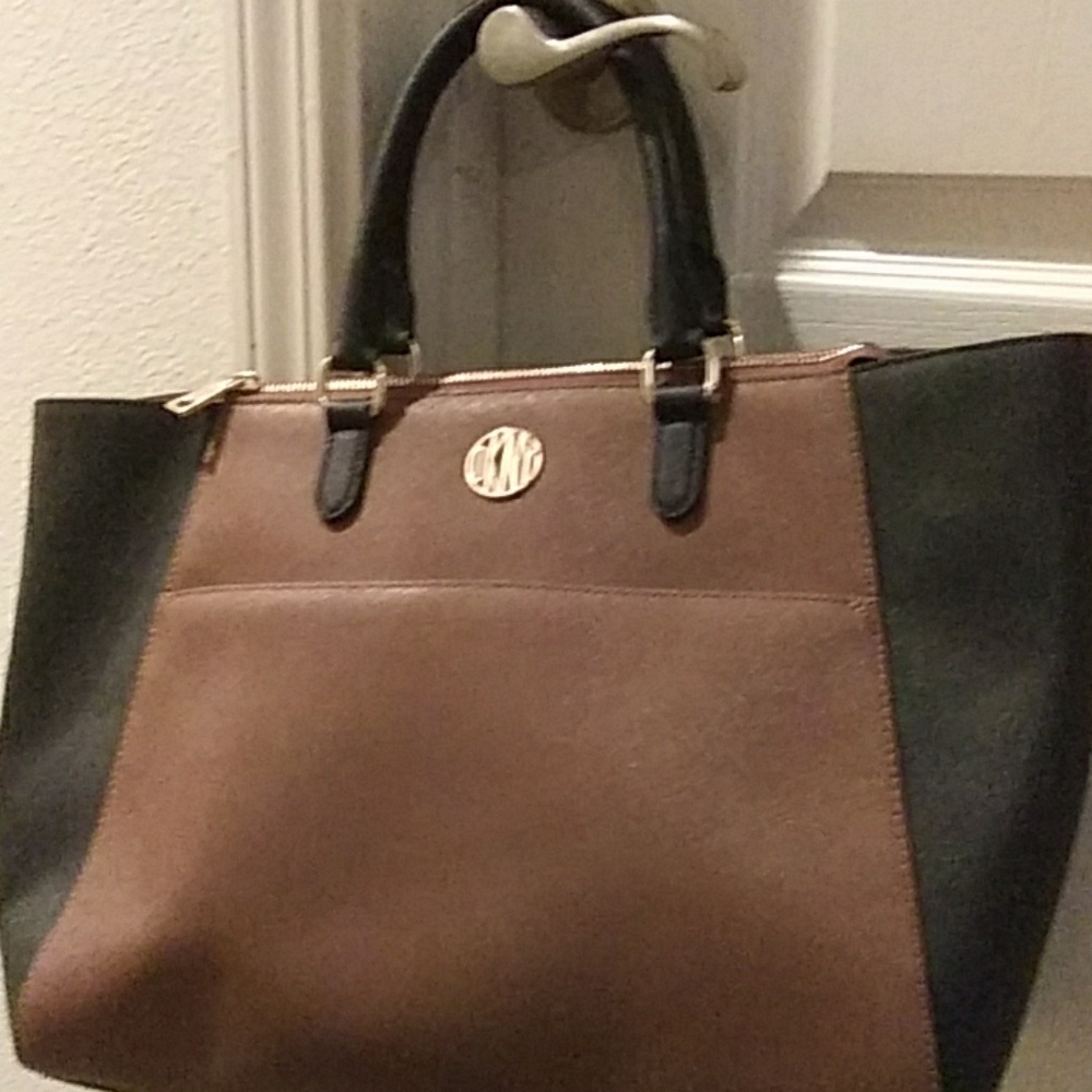 DKNY tote